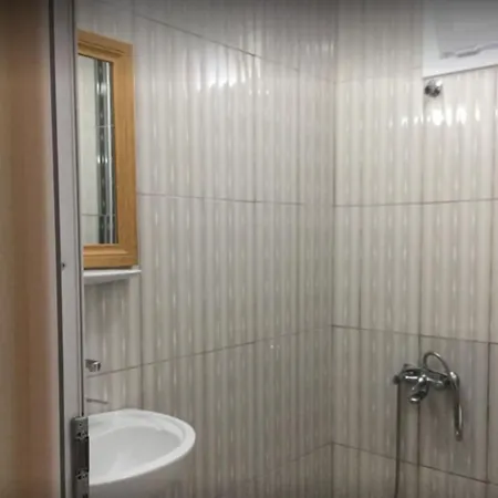 Arsen Hotel